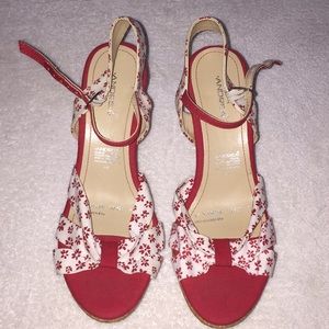 Red and white floral red shoes, size 9.